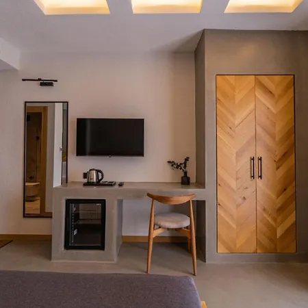 Leone Cunda Edition * Ayvalı