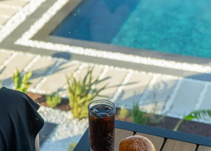 Hotel Leone Cunda Edition *